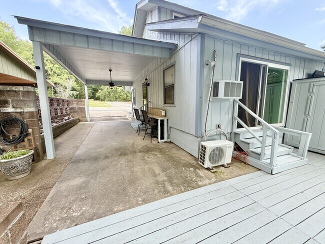 Building Photo - 173 Barbary Rd
