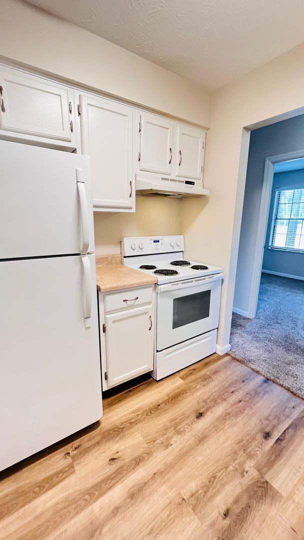 Building Photo - Welcome to Woodbine Two