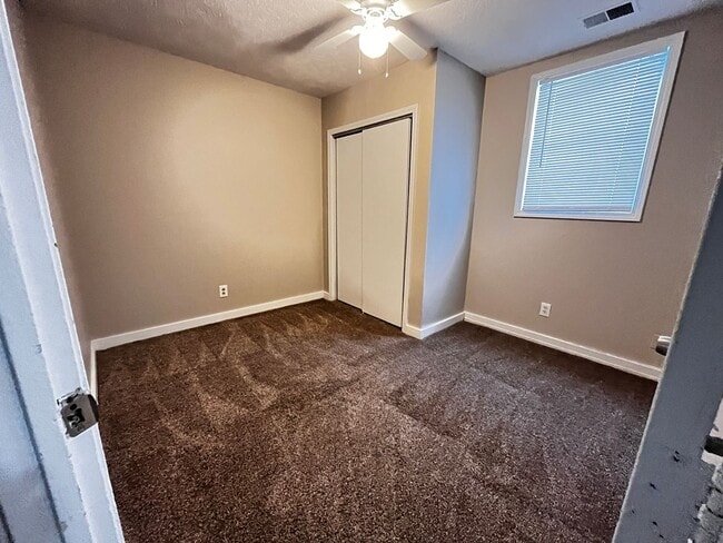 Building Photo - Charming 3 Bed and 1 Bath Home