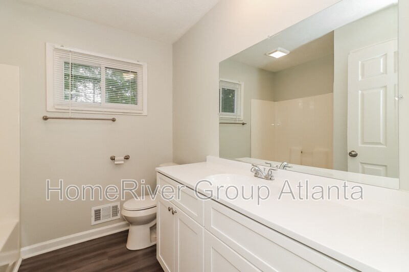 Building Photo - 4423 Inlet Rd
