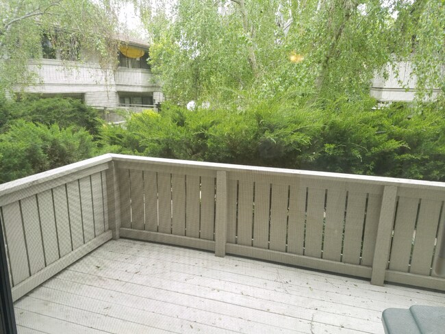 Building Photo - 1 Bed 1 Bath Condo In Walnut Creek