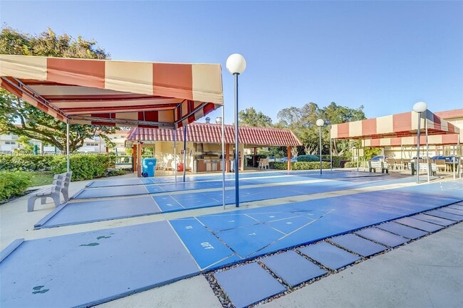 Building Photo - 8900 Washington St