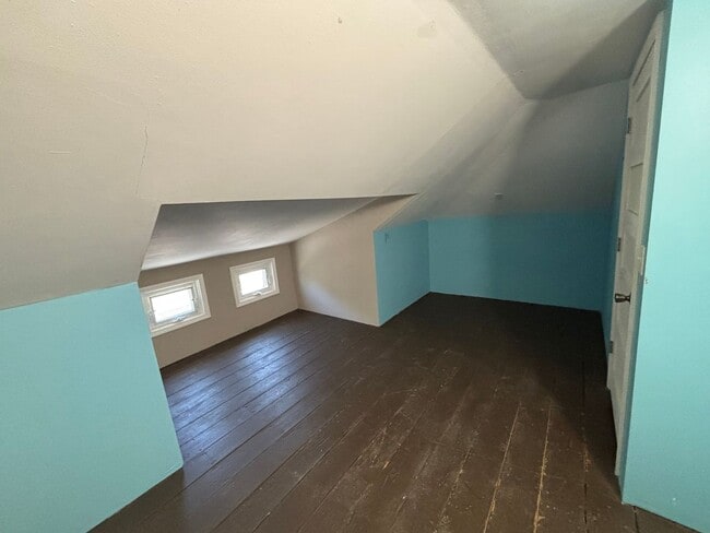 Building Photo - Newly Renovated 3 Bedroom on Park Avenue