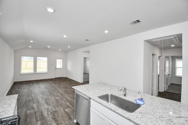 Building Photo - 3822 Zoeys Wy