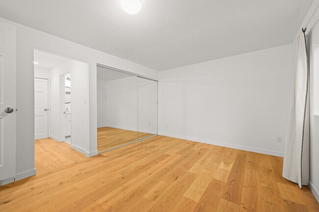Building Photo - 3448 Casitas Ave