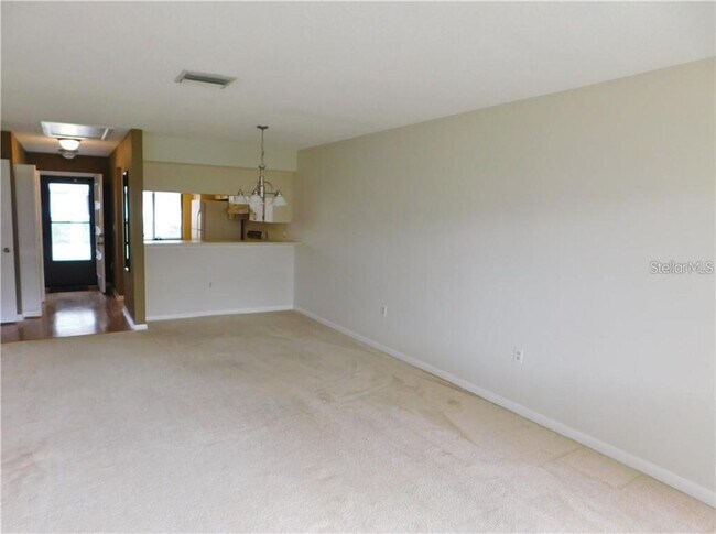 Building Photo - 2733 Countryside Blvd
