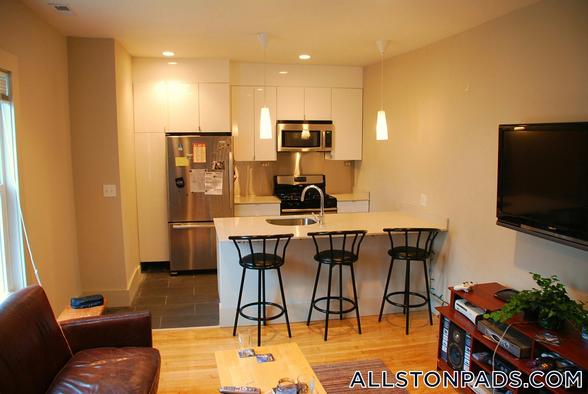 Building Photo - 21 Greylock Rd