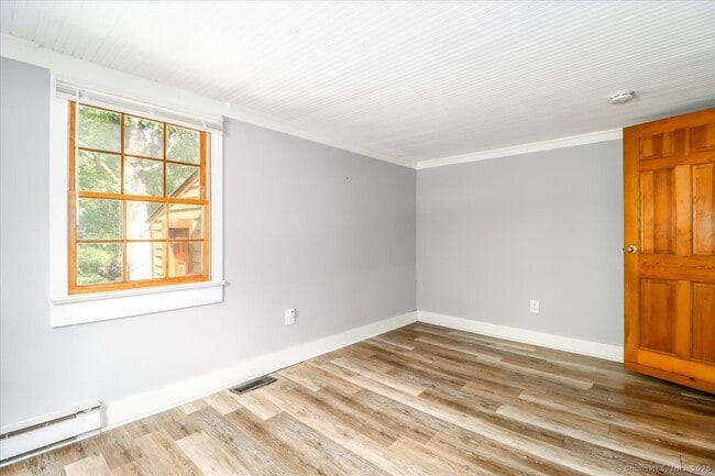 Building Photo - 206 Litchfield Turnpike