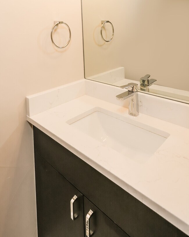 Building Photo - 1294 Stuart St