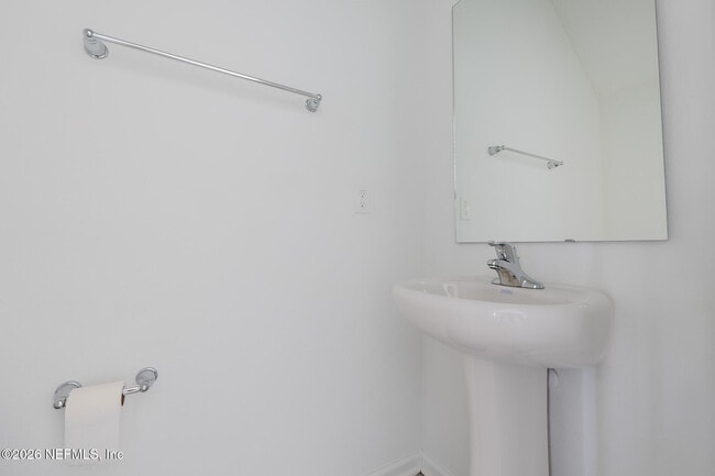 Building Photo - 244 Elmhurst Ln