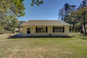 Building Photo - 711 Cherokee Dr