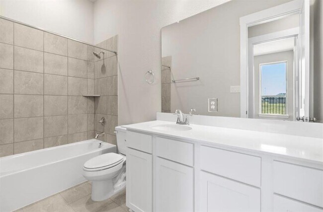 Building Photo - 2204 Inglenook Grv Dr