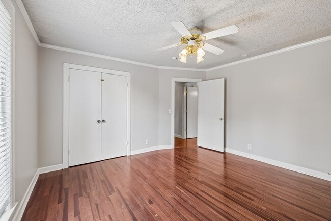 Building Photo - 326 Draper Cir