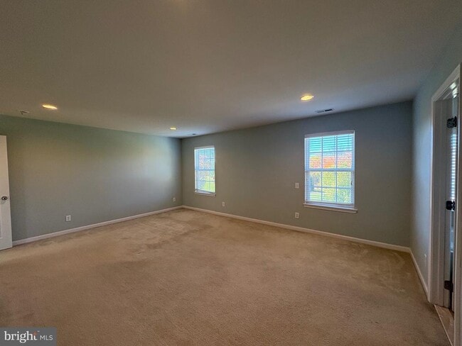 Building Photo - 537 Prizer Ct