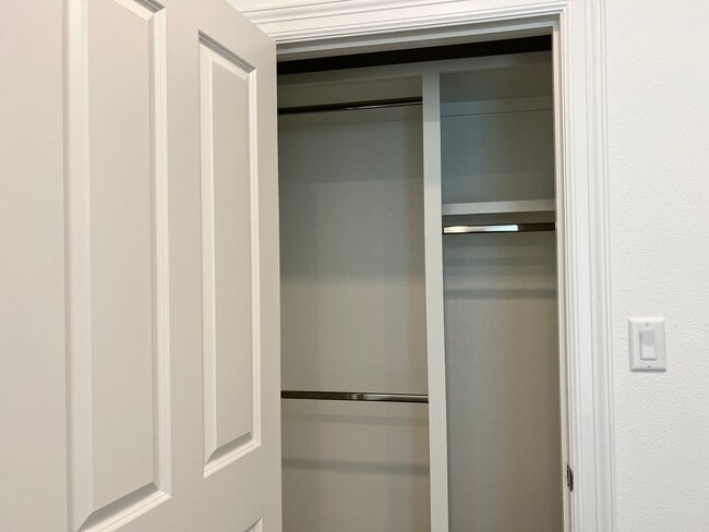 Building Photo - 2976 Elkton Trail