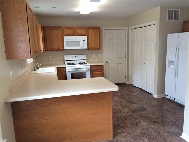 Building Photo - 159 Sailway Rd