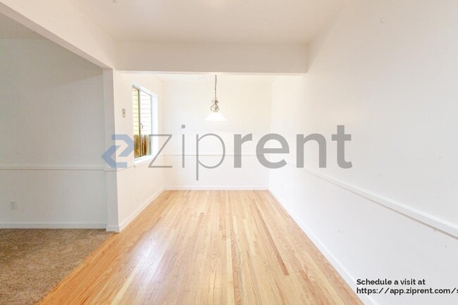 Building Photo - 4636 Goya Pkwy