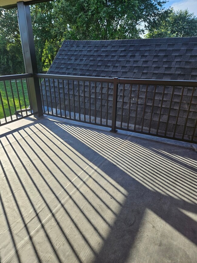 2nd floor porch off the Main Bath - 328 Pratt St