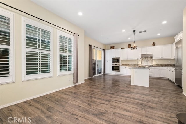 Building Photo - 3 Lavanda St