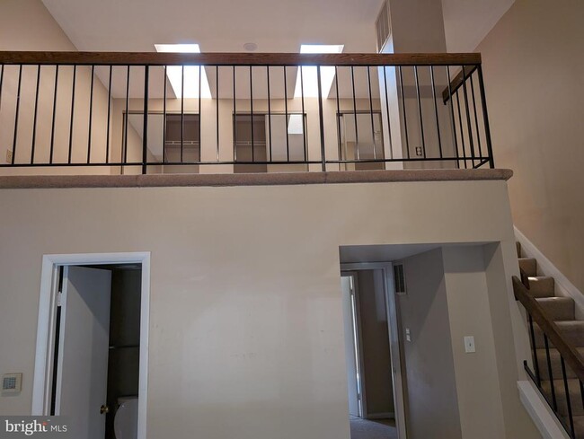 Building Photo - 5309 King Charles Way