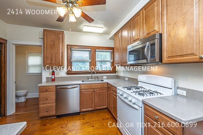 Building Photo - 2414 Woodmere Dr
