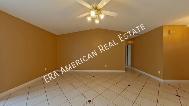Building Photo - 222 Westview Dr