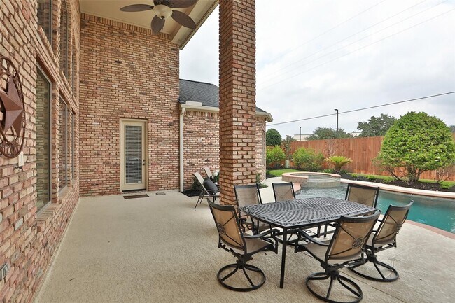 Building Photo - 13810 Nathan Ridge Ln