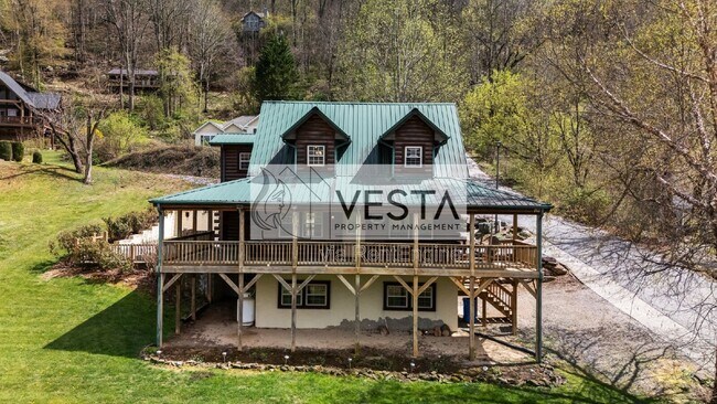 Building Photo - 131 Tanner Trail