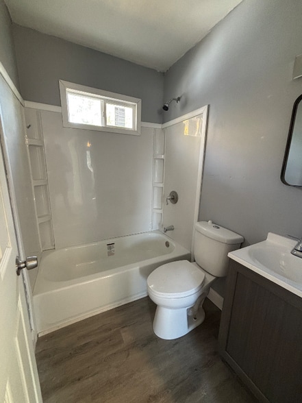 Building Photo - 3726 Gratiot Ave