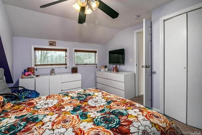 Building Photo - 250 N Rutherford Ave