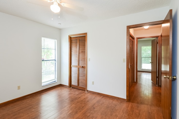 Building Photo - 715 Gilda Dr