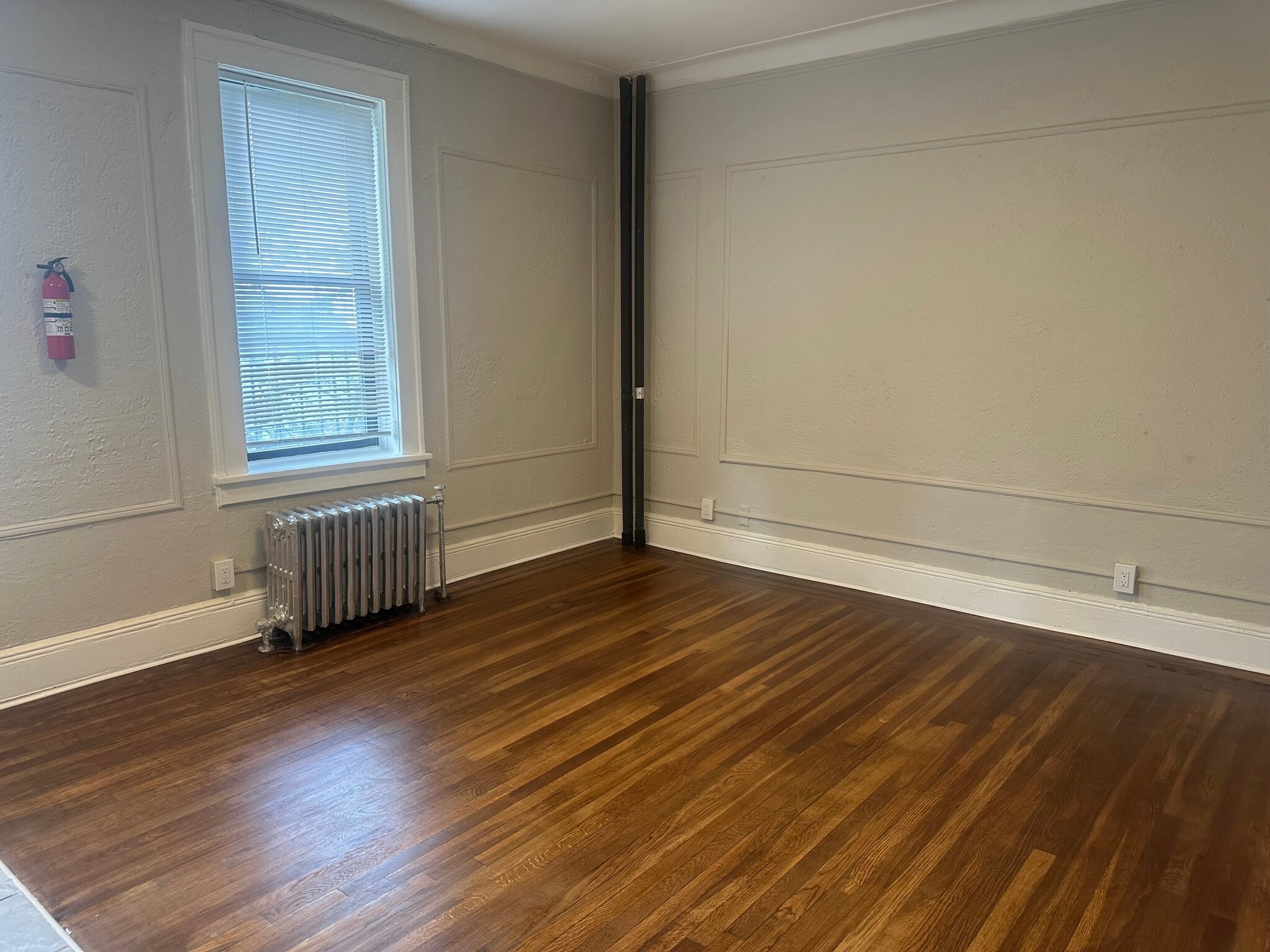 Building Photo - 275 Beech St