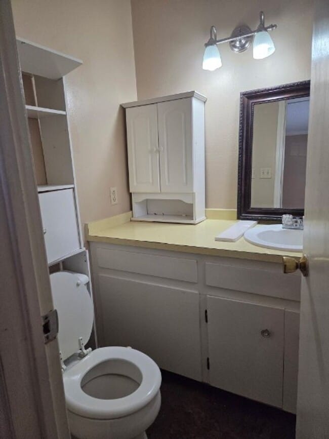 Building Photo - Rent with confidence, live with ease