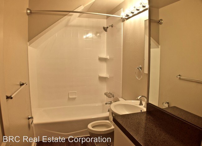 Building Photo - 1 br, 1 bath Apartment - 594 S Lincoln Street