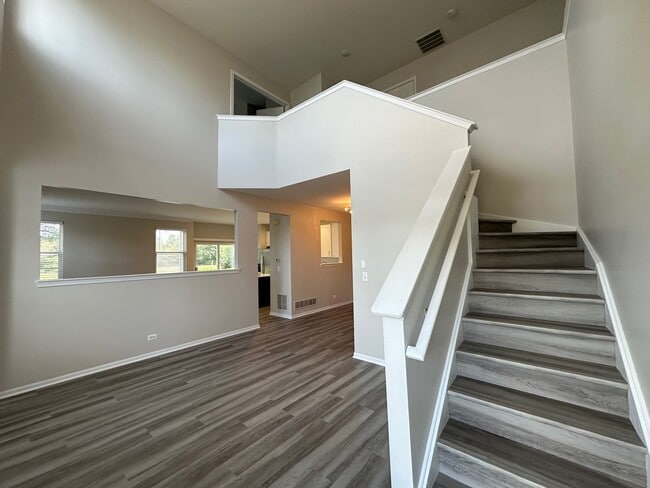 Building Photo - 756 Panorama Ct