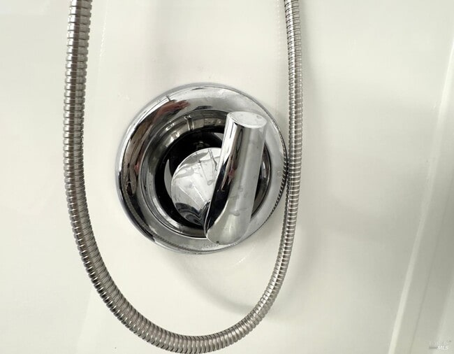 Building Photo - 16060 39th Ave