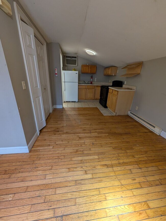 Building Photo - One Bedroom Home in East Brainerd