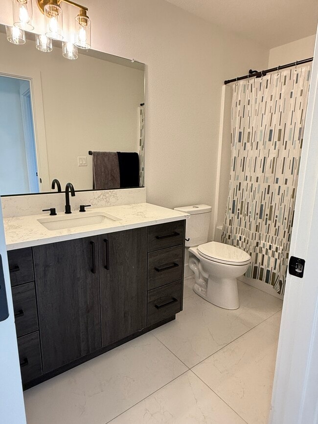 Building Photo - 4522 NE 59th Ave