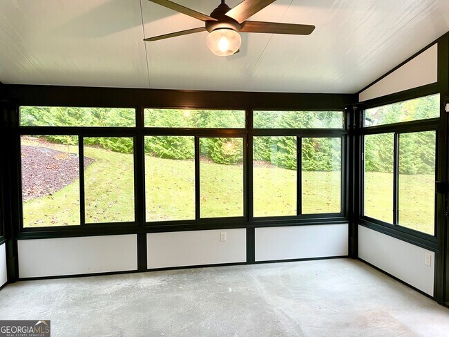 Building Photo - 4059 Charleston Ct SE