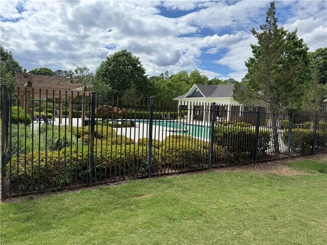 Building Photo - 1613 Bayrose Cir