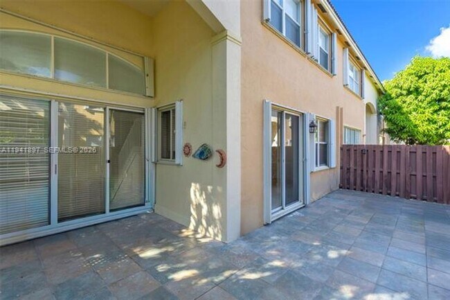 Building Photo - 5505 NW 112th Path