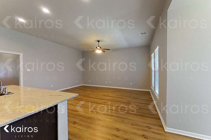 Building Photo - 125 Haygood Pt