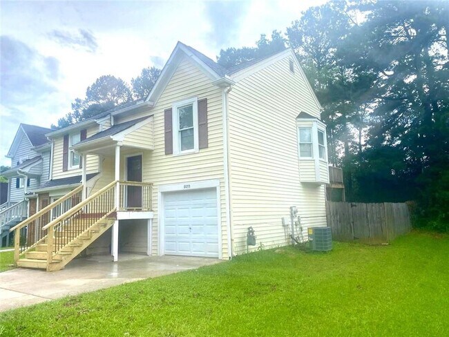 Building Photo - 8055 S Bay Ct