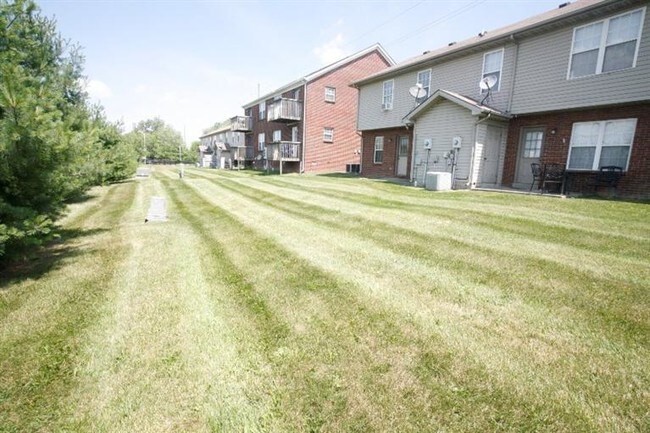 Building Photo - 3156 Mapleleaf Square