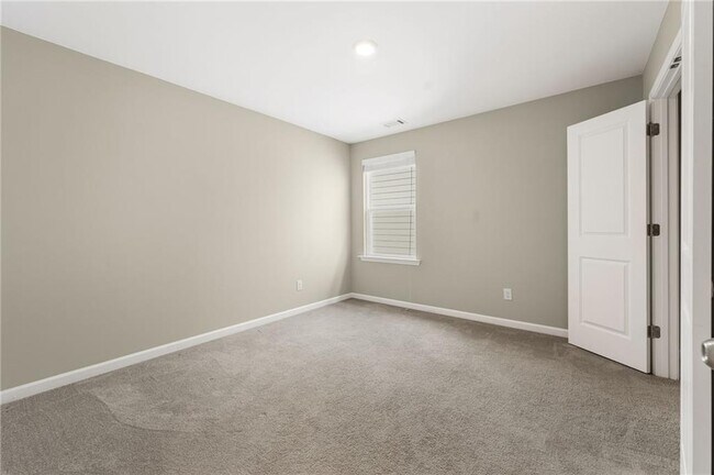 Building Photo - 4335 Magpie Dr