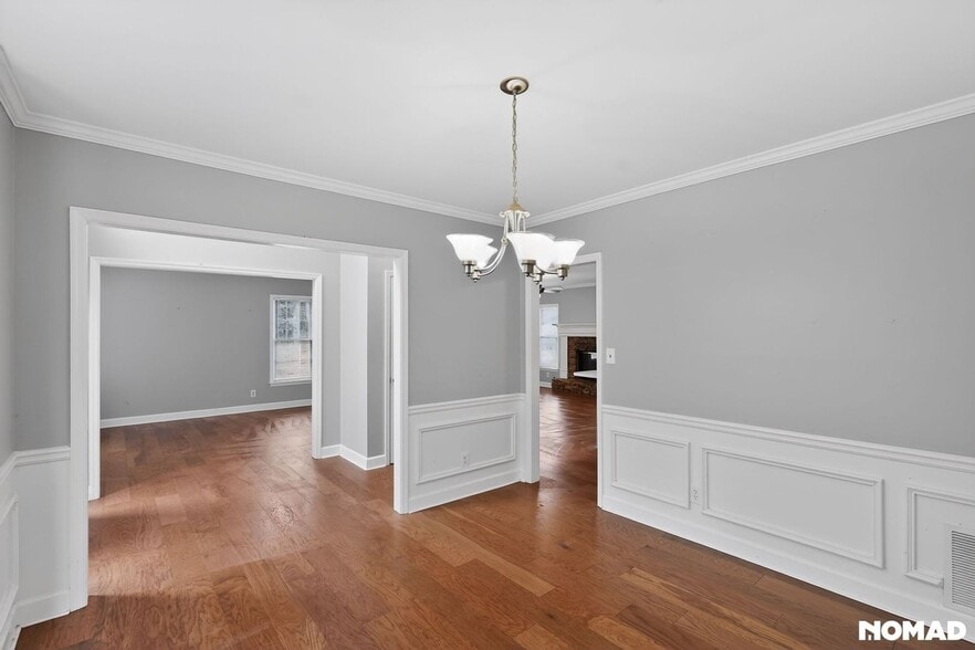 Building Photo - 4879 Farm Valley Dr NE