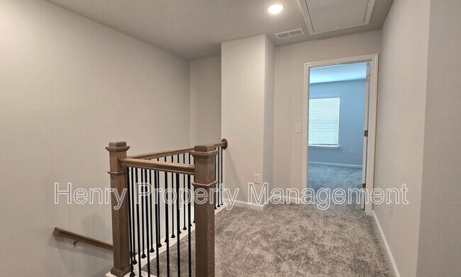 Building Photo - 285 Broomside Ave