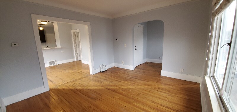 Building Photo - 351 Edgewood Pl