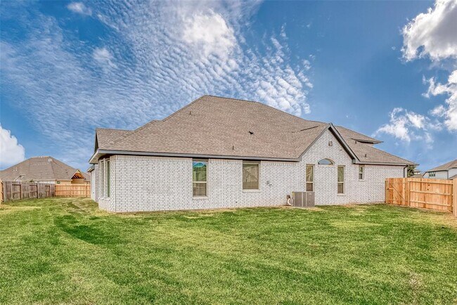 Building Photo - 1343 Vinter Mdws Ln