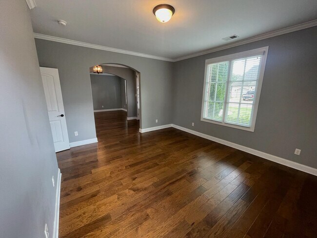 Building Photo - 556 Althea Ln
